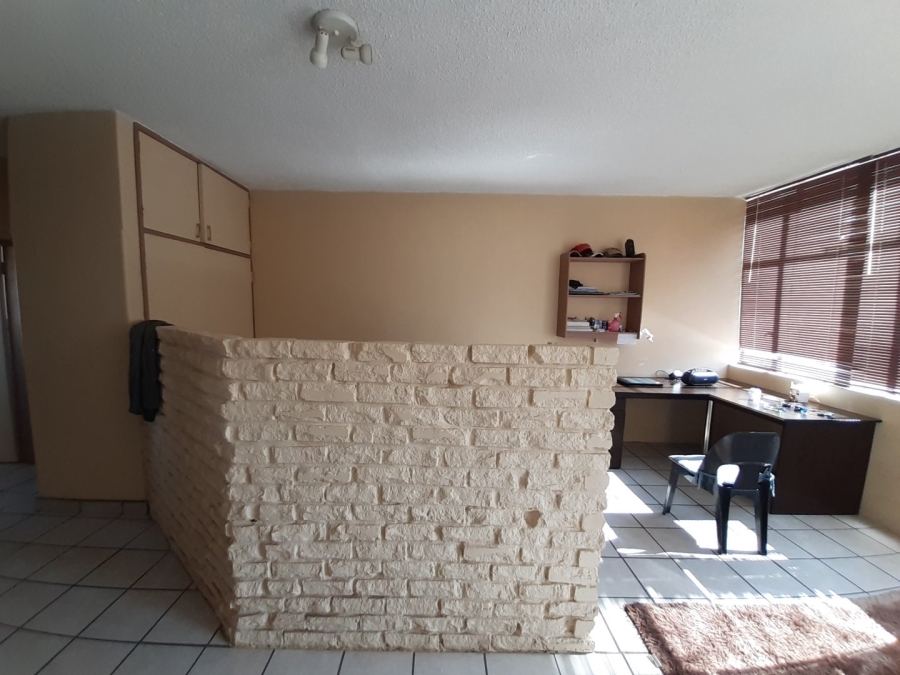 1 Bedroom Property for Sale in Bult South North West